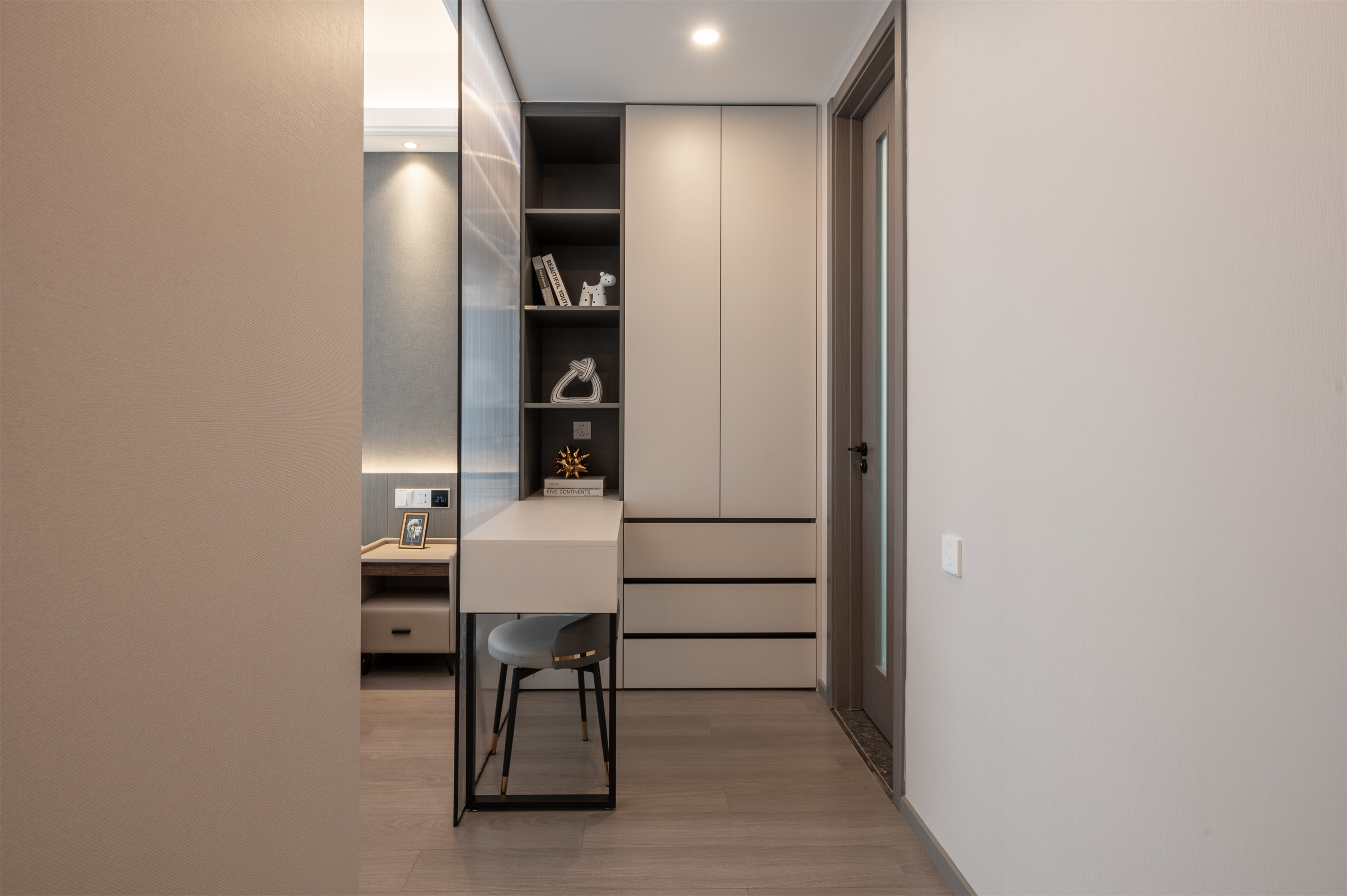 DSC_2085-HDR.jpg DSC_2085-HDR.jpg